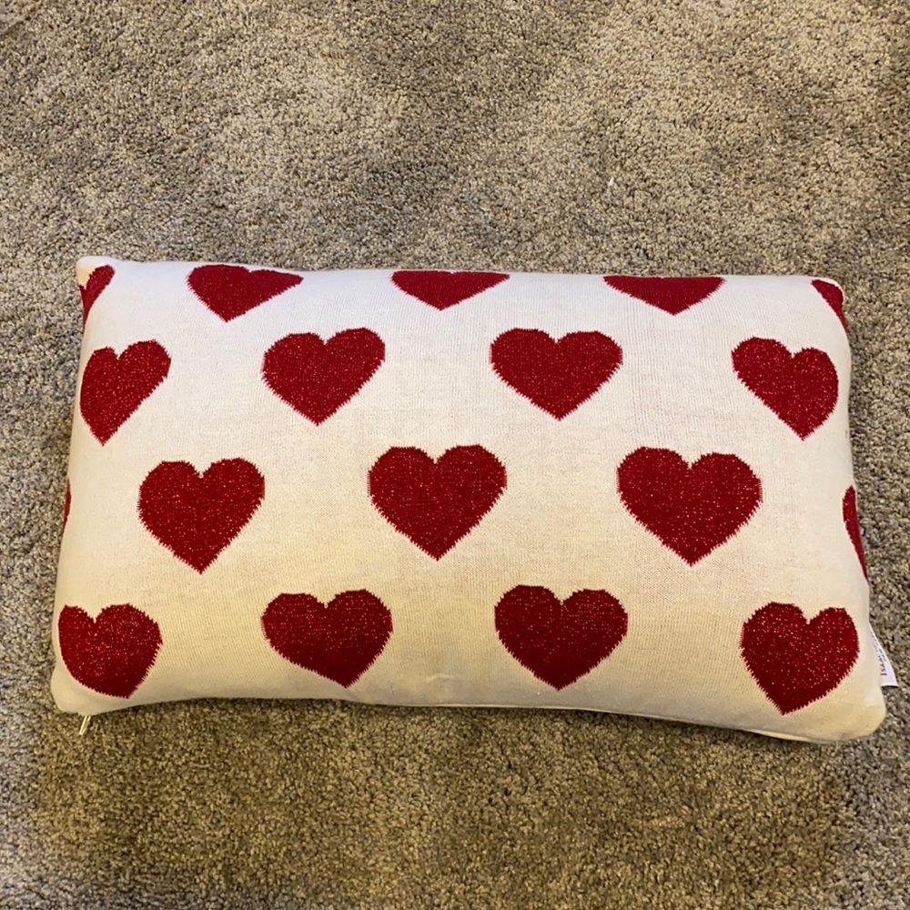 Heart decorative pillow